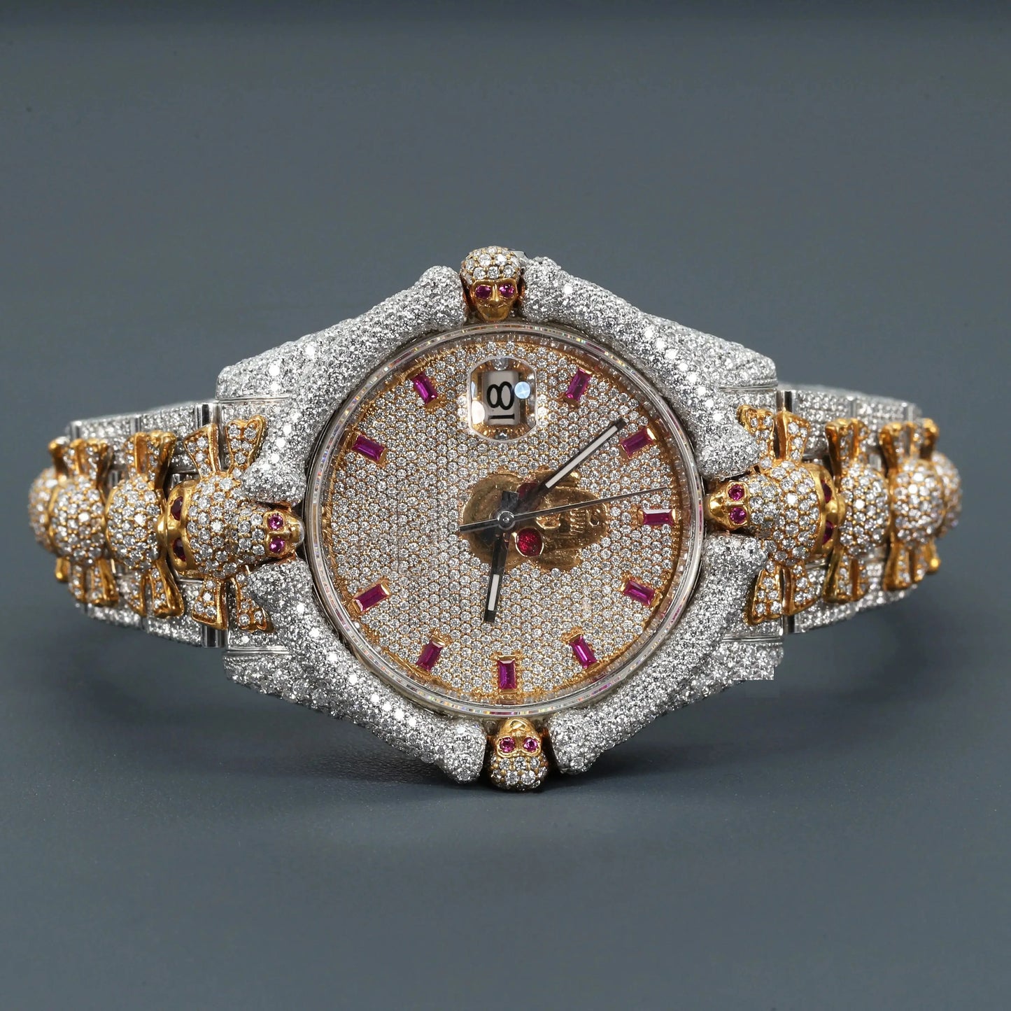 Lustré Moissanite Custom Saphire Buss Down Watch