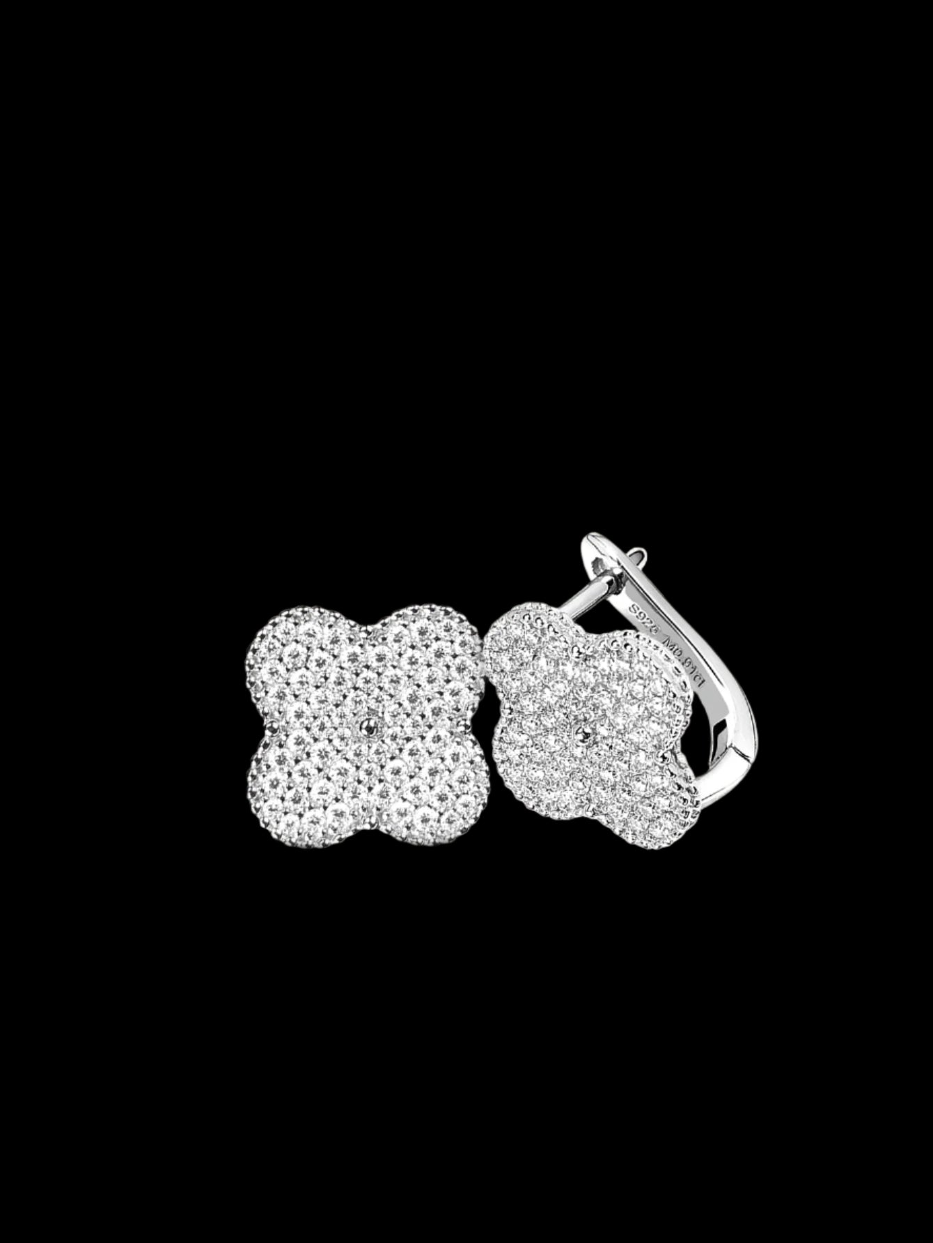 Lustré Moissanite Four Leaf Clover Earring