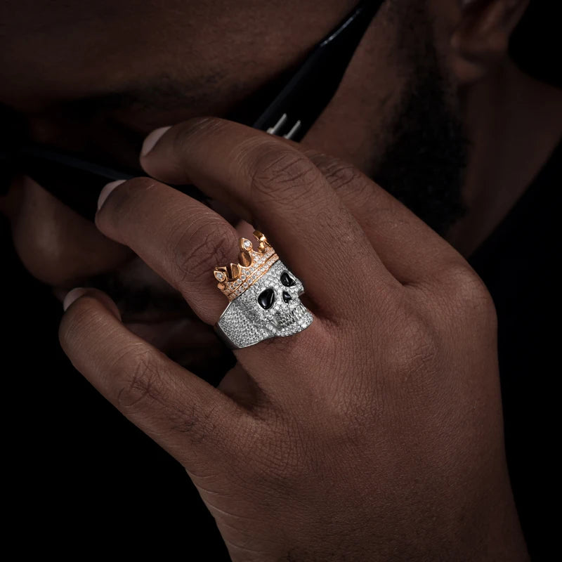 Lustré Moissanite Crown Skull Ring