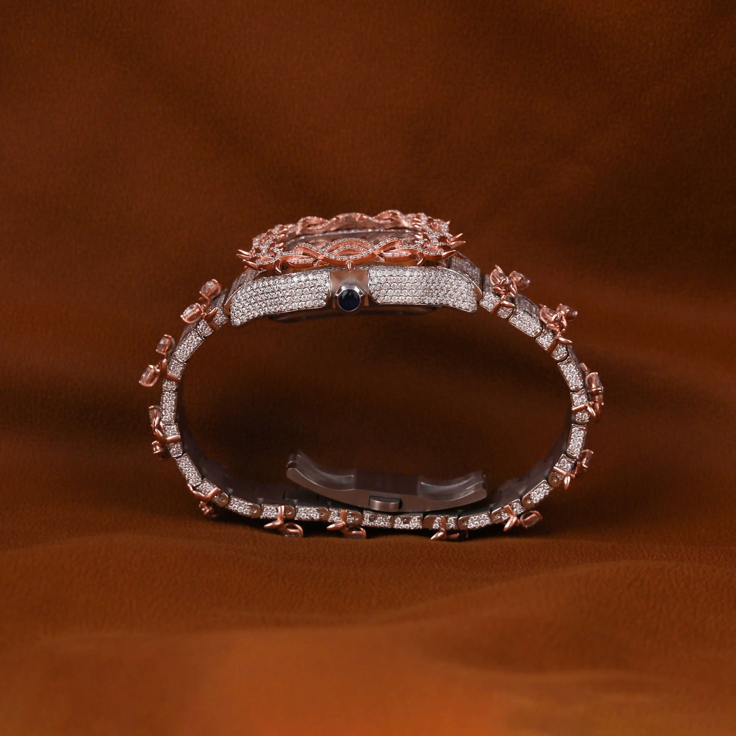 Lustré Hip Hop Custom Crafted VVS Moissanite Watch