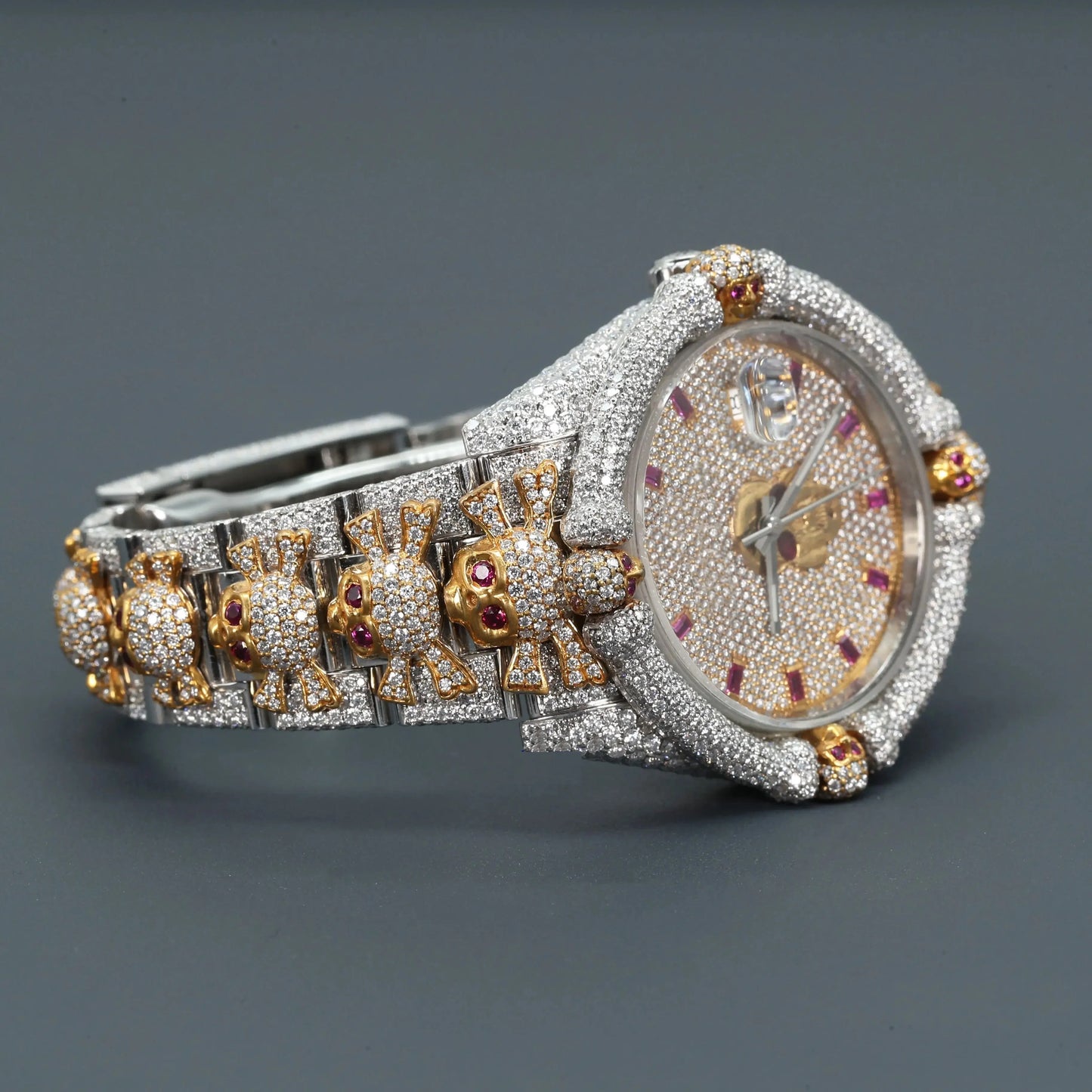 Lustré Moissanite Custom Saphire Buss Down Watch