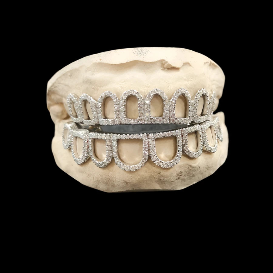 Lustré Moissanite Punk Tooth Cap Grillz