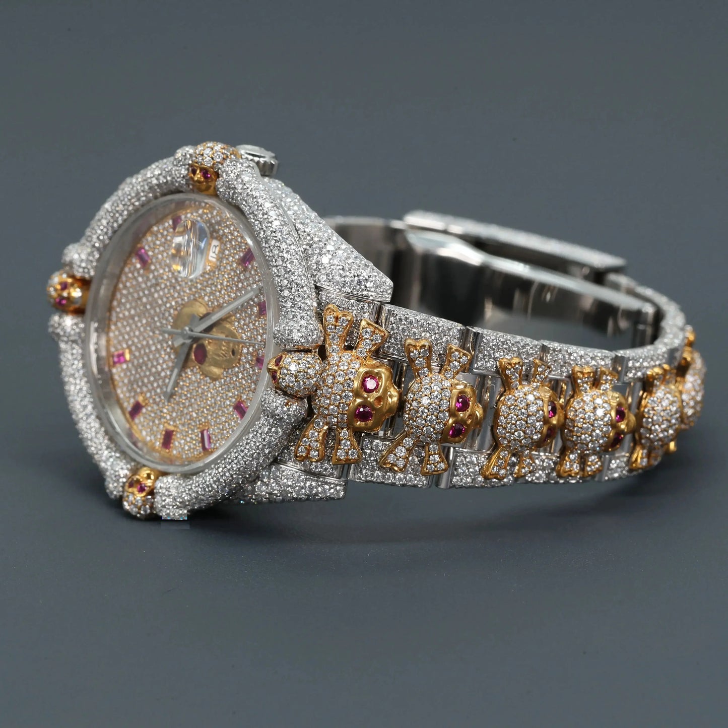 Lustré Moissanite Custom Saphire Buss Down Watch
